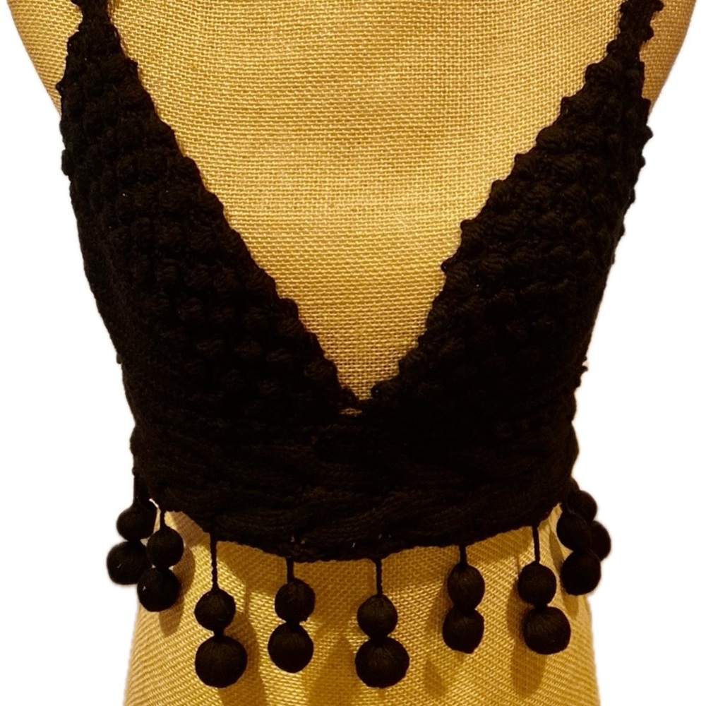 Rosie Assoulin Fabulous cotton knitted cropped top, unique details, size L